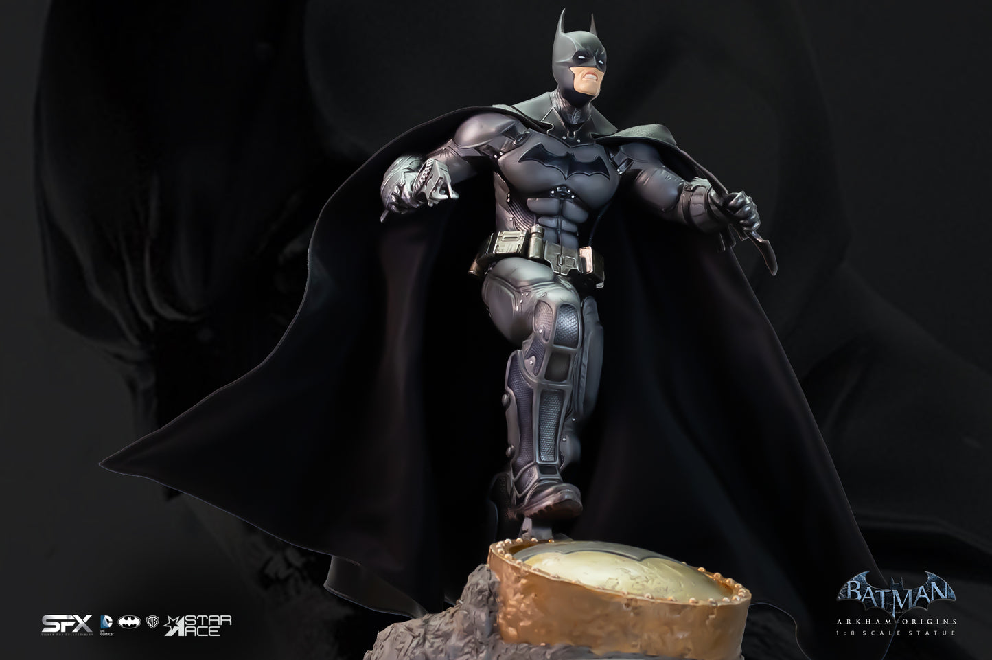 Batman Arkham Origins 2.0 NX Statue