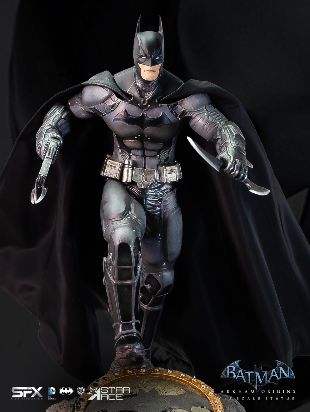 Batman Arkham Origins 2.0 DX Statue