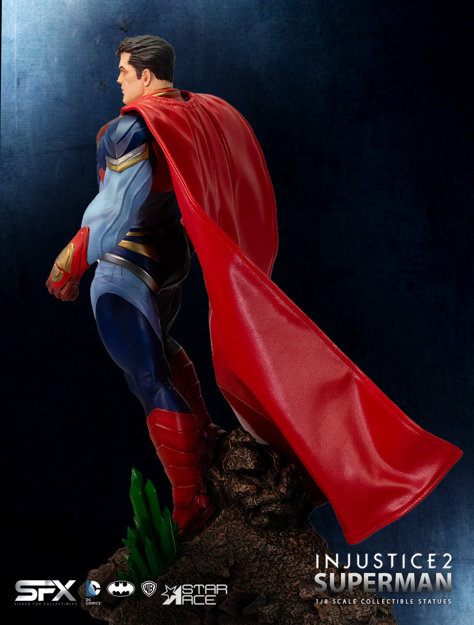 Superman INJ2 DX Statue